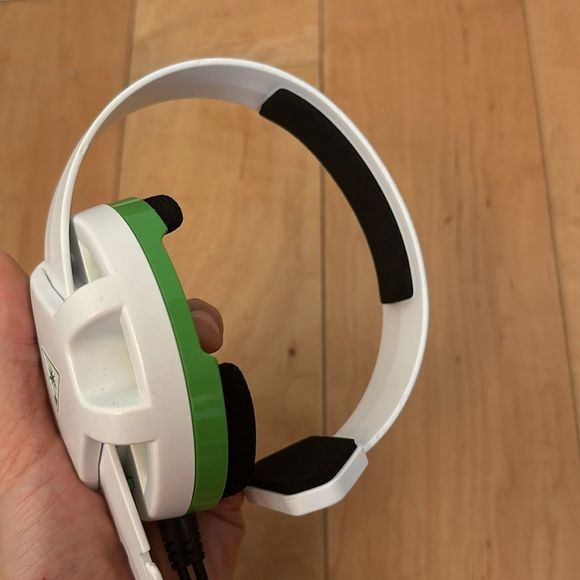 Gaming Headset, Turtle Beach Recon Chat - Glasses Friendly, PS4/Xbox One - Picture 3 of 8